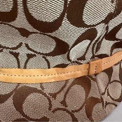 COACH シグネチャー バケットハット ベージュ 裏オレンジ 帽子 コーチ 中古品 ①の画像