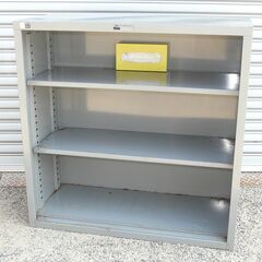 配達先決定🚚　設置・無料配達します🚚釣り具・車バイクのメンテ用品に！💖定価15万円💖PLUS💖頑丈なスチールガラスドアキャビネット💖幅88×奥行40✖高さ88㎝💖の画像