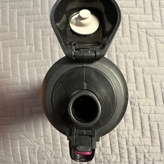 1.55リットルの大きな水筒（ZOJIRUSHI ）の画像