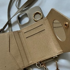 スマホショルダー　iPhone13の画像