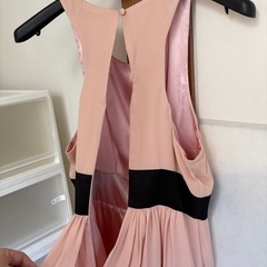 BCBG MAXAZRIA　パーティドレス　ピンクの画像