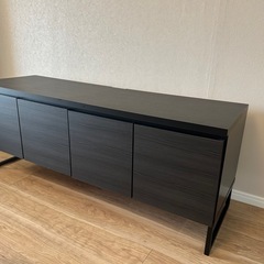 シックモダンなローボード（未使用品）の画像
