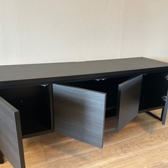 シックモダンなローボード（未使用品）の画像