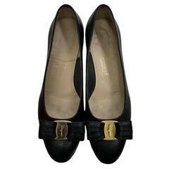 186005 現状品 Salvatore Ferragamo サルヴァトーレフェラガモ  Salvatore Ferragamo  パンプス 23.5 ブラック レディース [1000023933704]の画像