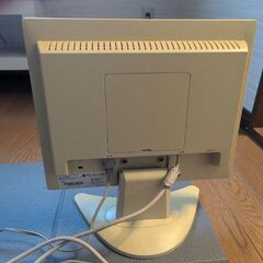 15インチ液晶カラーディスプレイの画像