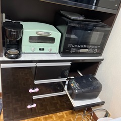 食器棚の画像