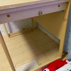【差し上げます】引き取り限定　コイズミ　勉強机&椅子セット　の画像