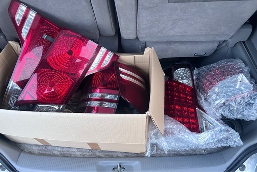 アルファード の　バックライト