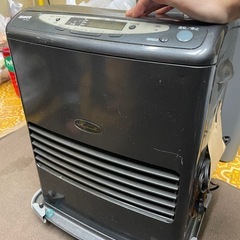 中古灯油ストーブの画像