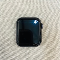 Apple Watch SE 40mm GPS セルラーモデル　ジャンクの画像