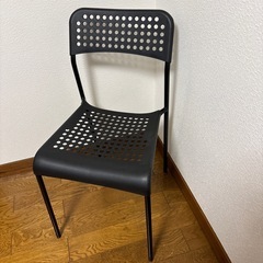 ダイニングチェア2個の画像