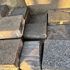 ブロック　バラバラ　DIY 外構の画像