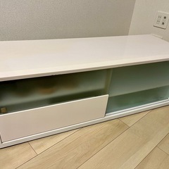 テレビ台の画像