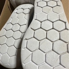アディダススニーカーの画像