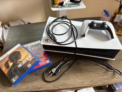 ［美品] PlayStation 5(CFI-2000A01) ソフト2つ付き