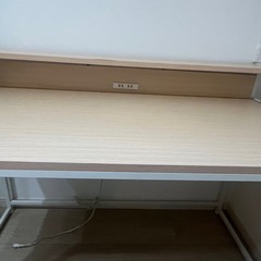 【お取引中】デスクの画像