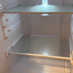 SHARP冷蔵庫の画像