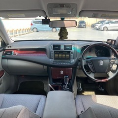 200系クラウン　車検1年以上ついてます！の画像