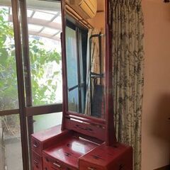 昭和初期のアンティークな鏡台の画像