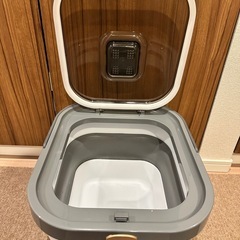 ペット用品　ドックフード補完容器おまけ付きの画像