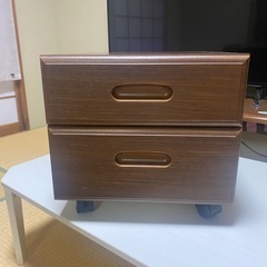 大と小２つ　サイド机、テレビ台、など用途は色々の画像