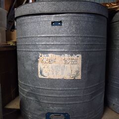 米穀貯蔵缶の画像
