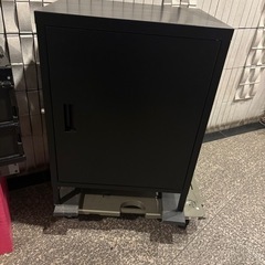 宅配ボックス　スチールの画像