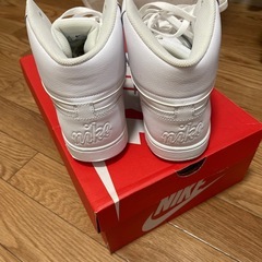 靴 NIKE ナイキエバノンMID 28 の画像