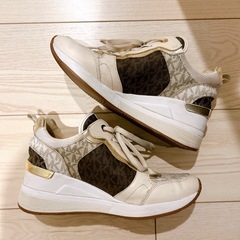 マイケルコース　MICHEAL KORS スニーカー 24.5の画像