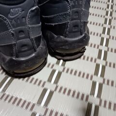 ナイキ　エアマックス　黒　28センチ　加水分解の画像