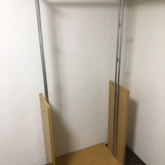 ハンガーラックの画像