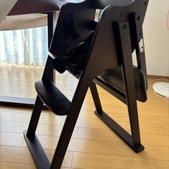 木製幼児椅子ベビーチェアの画像