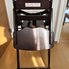 木製幼児椅子ベビーチェアの画像