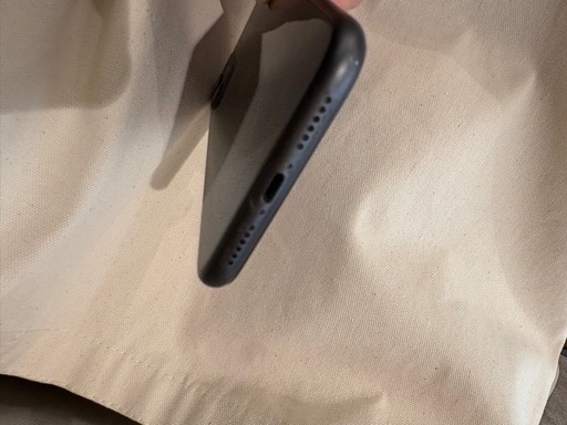 Apple iPhone 11 ブラック 本体　64GB simフリー