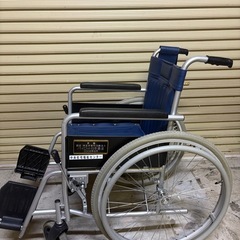折畳車椅子の画像