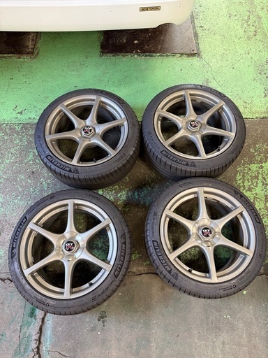 bnr34 gtr 純正ホイール 18インチ 9J +30