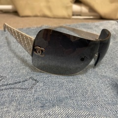 正規品　シャネルサングラスの画像