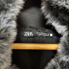 ZARA メンズフェイクファージャケットフード付の画像