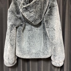 ZARA メンズフェイクファージャケットフード付の画像