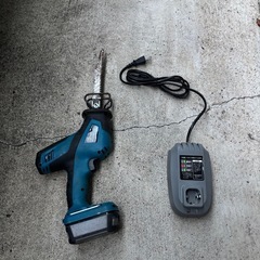 電動ノコギリの画像