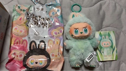 ラブブ　一体8000円 ラブブ 一体8000円 Amazon | POP MART THE MONSTERS Have a Seat