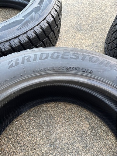 ブリヂストン ブリザック スタッドレスタイヤ 235/60R18 107Q 4本セット