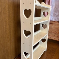ハートが可愛い棚の画像