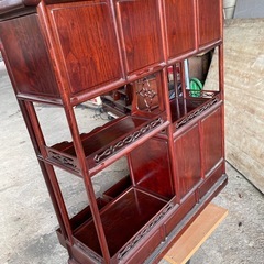 （中古美品、直接取引限定）飾り棚、茶棚、透かし彫り、唐木、昭和レトロ、ヴィンテージ小型　高級飾り棚古民家当時物になります。の画像