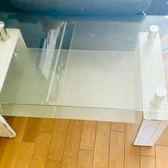 グラステーブルの画像