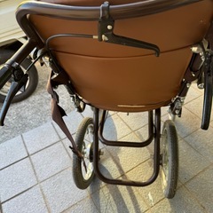 前後ブレーキ付きシルバーカーの画像