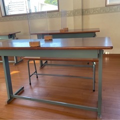 【譲ります】学習机・ベンチ・パイプ椅子などの画像