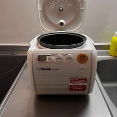 炊飯器の画像