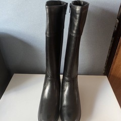 この冬に大活躍しそうなレディースブーツ👢の画像