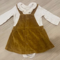 女の子の赤ちゃん服（50～60cm)の画像